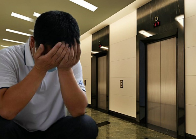 Quyết không trả 1,5 triệu đồng phí thang máy vì sống ở tầng 2, người đàn ông bị công ty quản lý BĐS kiện ra tòa vẫn khẳng định: “Tôi không dùng sao phải trả tiền”