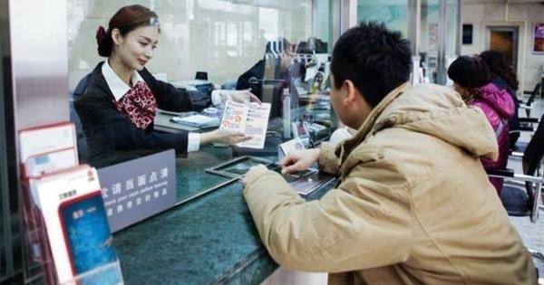 Khách gửi tiết kiệm 913 triệu đồng, 2 năm sau nhận về chưa tới 500 triệu đồng: Ngân hàng khẳng định "chúng tôi không sai"