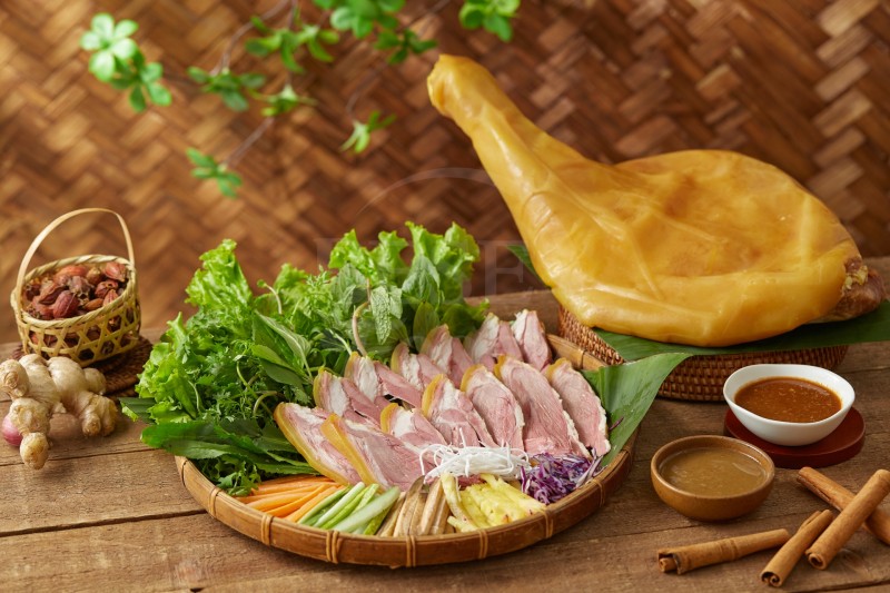 1 món ăn “siêu hot” dịp Tết có thể khiến huyết áp cao vút nếu lạm dụng: Phó Giáo sư cảnh báo điều đáng lo