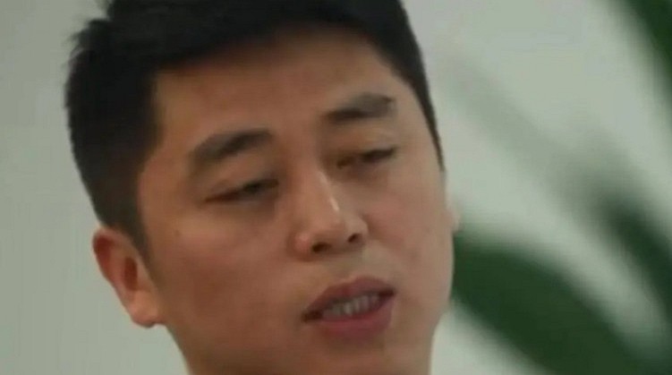 Sáng gửi tiết kiệm 2,4 tỷ đồng, đến trưa khách nhận thông báo bị trừ 751 triệu liền báo ngân hàng, đến chiều tài khoản còn 70.000 đồng