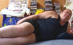 Mẹ là đại gia, con trai 35 tuổi không đi làm vẫn có 82 triệu đồng/tháng để tiêu vặt: Cuộc sống của thiếu gia Nhật khiến ai cũng sốc