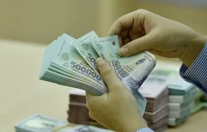 Vì sao một số ngân hàng giảm mạnh lợi nhuận?