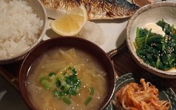 "Quét sạch" mỡ nội tạng cứng đầu nhờ 5 món bác sĩ Nhật khen, loại rau đứng đầu rất quen nhưng người Việt ít ăn
