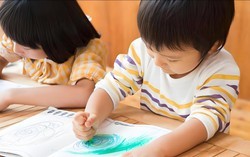 Bác sĩ nhi khoa tiết lộ: Những đứa trẻ thông minh bẩm sinh thường có 5 DẤU HIỆU này từ rất sớm