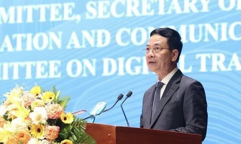 Bộ trưởng Bộ TT&TT: Bình Định muốn đi đầu phải đi đầu về cái mới