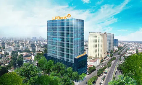 LPBank dời lịch họp ĐHĐCĐ bất thường sang tháng 11/2024