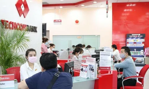 Techcombank hoàn trả Manulife 1.800 tỷ để chấm dứt hợp đồng bảo hiểm