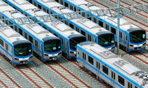 Metro số 1 đã ấn định ngày chạy chính thức, vậy tuyến Metro số 2 đang ở giai đoạn nào sau hơn một thập kỷ chuẩn bị?