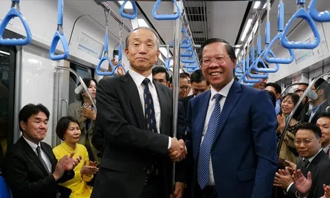 Vận hành metro số 1 TPHCM: Chạm đến 'giấc mơ' giao thông xanh, hiện đại