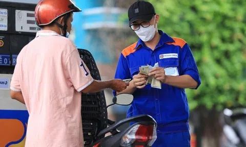 Giá xăng, dầu đồng loạt giảm