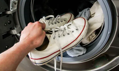"Giặt giày" bằng máy giặt: Đây là bí quyết không phải ai cũng biết