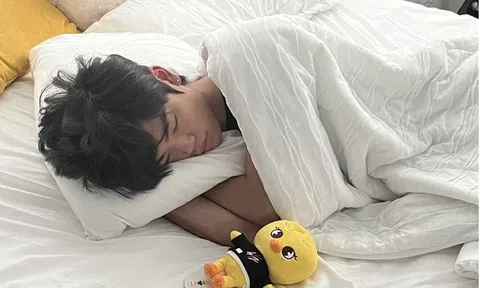 Gối có hạn sử dụng không? Nếu thấy 3 đặc điểm này, tiếc mấy cũng bỏ đi kẻo sau này hối hận cũng bằng thừa!