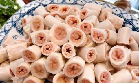 Mổ ngàn con heo/ngày, vài năm mới có 1 bộ lòng se điếu tự nhiên