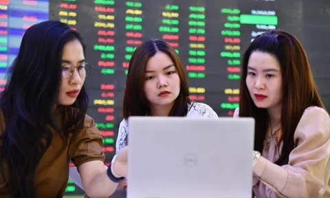 Chứng khoán tăng điểm trong phiên đầu chạy hệ thống giao dịch mới