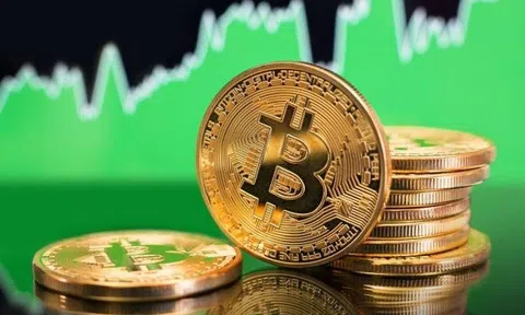 Vốn hóa Bitcoin vượt Amazon, Google
