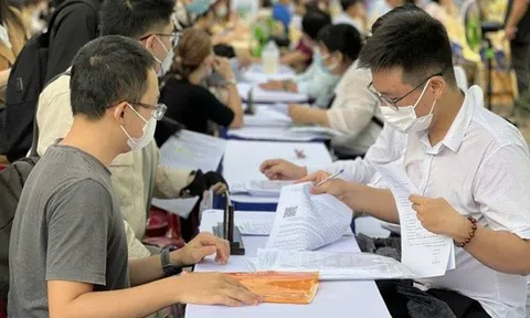 Người hưởng trợ cấp thất nghiệp sẽ không cần thông báo tìm kiếm việc làm hằng tháng?