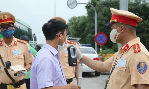 Vi phạm giao thông ở Hà Nội và các thành phố lớn có thể bị mức phạt tiền gấp đôi