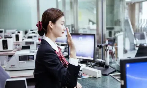 Người phụ nữ gửi 3,5 tỷ tiền tiết kiệm, sau 5 năm phát hiện chỉ còn 3,5k: Ngân hàng nói "làm gì có ai bỏ mặc tài khoản như chị"