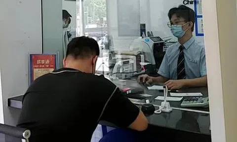 Vừa nhận chuyển khoản thành công đơn hàng 530 triệu đồng, tài khoản lập tức bị khoá, ngân hàng thông báo: Có bất thường