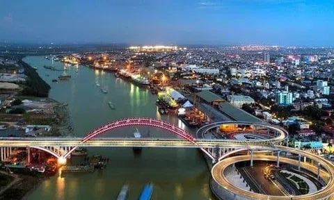 Chính phủ đề xuất chuyển tiếp cơ chế đặc thù tại 5 thành phố lớn sau sáp nhập