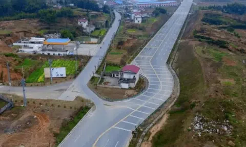 Chủ căn nhà 1.000m² không chịu di dời dù được bồi thường hơn 5,8 tỷ đồng, tuyên bố: “Chúng tôi muốn số tiền bồi thường cao gấp đôi”