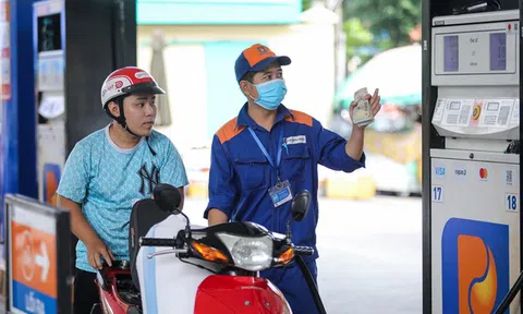 Giá xăng, dầu đồng loạt tăng