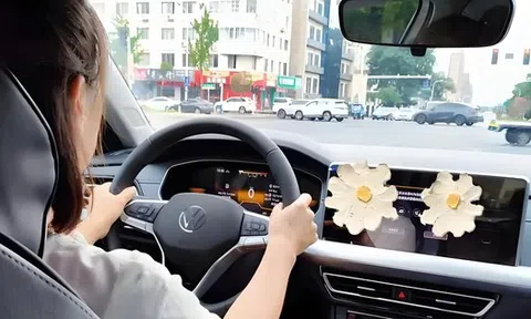 Vợ đòi đi họp lớp, kết quả tôi "bay" mất 98 triệu chỉ sau 20 phút vì lý do "giời ơi đất hỡi"