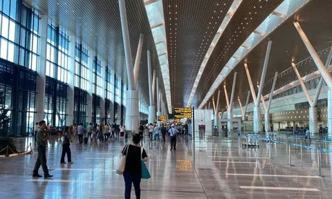 Xử lý dứt điểm tình trạng nước mưa 'dột' tại nhà ga T3 Tân Sơn Nhất