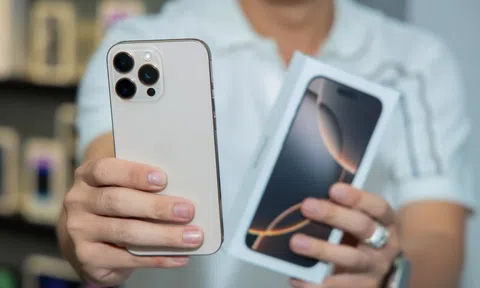 Thế Giới Di Động nói gì về biến động giá iPhone