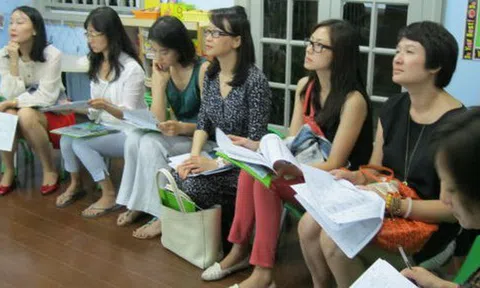 1 trường tổ chức họp phụ huynh "kiểu mới" gây tranh luận, có người nói: Sống gần 40 năm mới nghe lần đầu