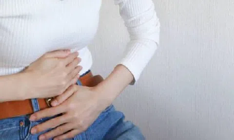 Thường xuyên uống cà phê khi đói, cô gái sốc nặng khi nhận thông báo của bác sĩ