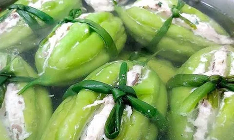 Ăn 1 nắm quả này quý như "nhân sâm của người nghèo", ở quê mọc um tùm