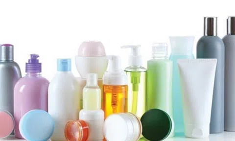 Loạt công ty rút phiếu công bố, gần 300 mỹ phẩm 'biến mất' khỏi thị trường
