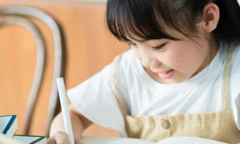 Những bài tập hè độc lạ khiến học sinh 'làm cả cuộc đời cũng không xong'
