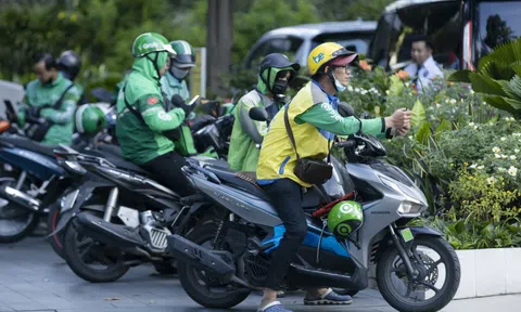 Hãng xe công nghệ 'chạy đua' chuyển đổi xe điện cho tài xế