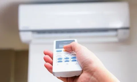 Vì sao không nên tắt điều hòa nếu chỉ ra ngoài 15 phút?