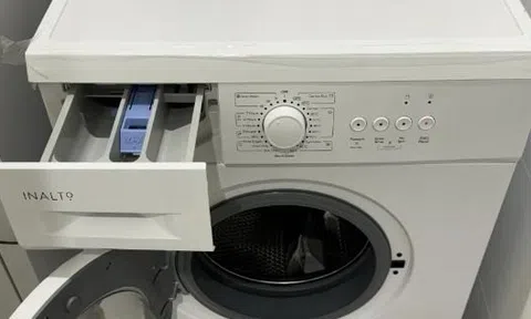 Ngăn kéo nhỏ ở góc bên trái máy giặt: Rất dễ dùng, đáng tiếc 80% người mắc lỗi sai bảo sao quần áo không thơm