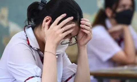 Sĩ tử sốc khi ĐH Khoa học Xã hội và Nhân văn bỏ khối C vào phút chót