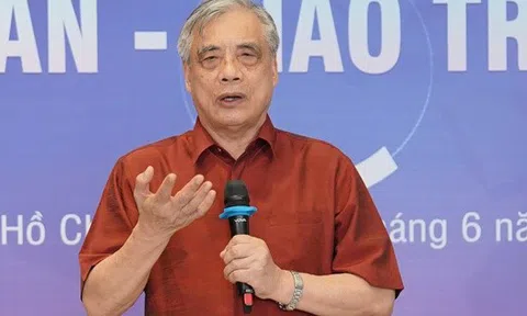 PGS.TS Trần Đình Thiên: "Khu vực tư nhân 40 năm nay chưa bao giờ yếu và khó như lúc này"