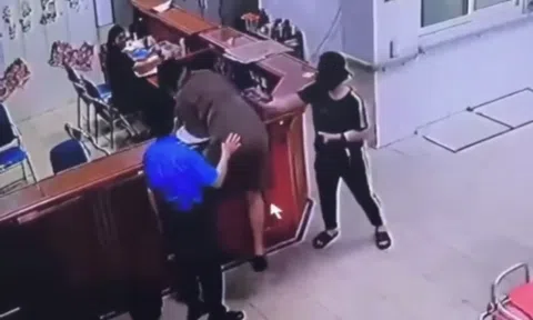 Làm rõ clip người đàn ông tấn công nhân viên y tế