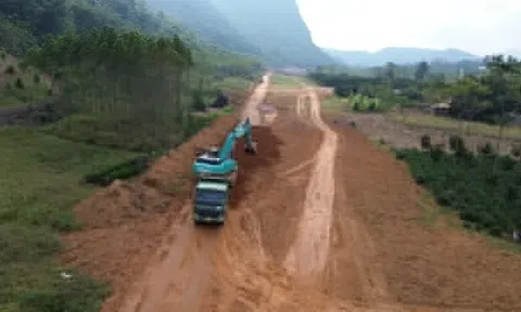 Nhiều bộ ngành, địa phương giải ngân đầu tư công kiểu 'rùa bò'