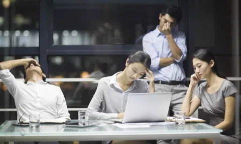 CEO sa thải toàn bộ phòng marketing ngay trên livestream trực tiếp để thay thế bằng AI, toàn bộ mạng xã hội Trung Quốc dậy sóng