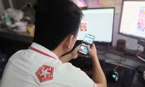 Cậu bé 13 tuổi nạp hơn 267 triệu đồng bái game thủ làm thầy, gia đình đòi hoàn tiền nhưng bị từ chối hoàn đủ 100% vì "Apple thu phí"