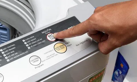Bất ngờ với nút bí mật trên máy giặt: Chỉ bấm một nút nhỏ nhưng hiệu quả đến không ngờ!!