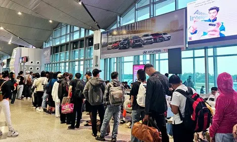 Sân bay Vinh đóng cửa 6 tháng, khách đã mua vé giải quyết thế nào?