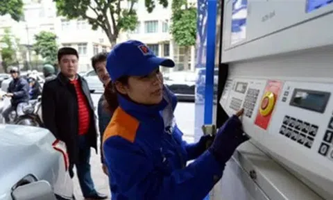 Doanh nghiệp xăng dầu lại kêu trời