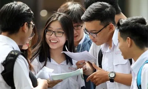 Học phí ngành Ngôn ngữ 2025, cao nhất gần 80 triệu đồng/năm