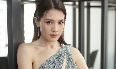 'Nữ hoàng nội y Hong Kong' nói về tin làm vợ bé tỷ phú