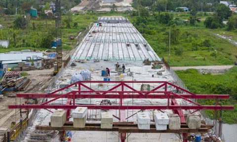 Cầu giảm kẹt xe cửa ngõ TP.HCM và Bình Dương sắp thông xe kỹ thuật