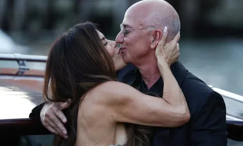 Lý do tỷ phú Jeff Bezos 'bỏ túi' hơn 5 tỷ USD trong ngày cưới